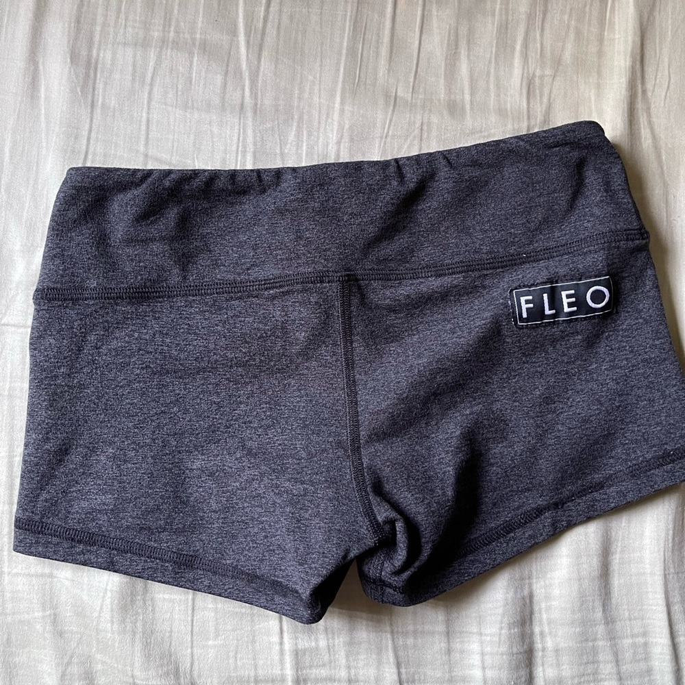 FLEO signature shorts charcoal heather grey Small